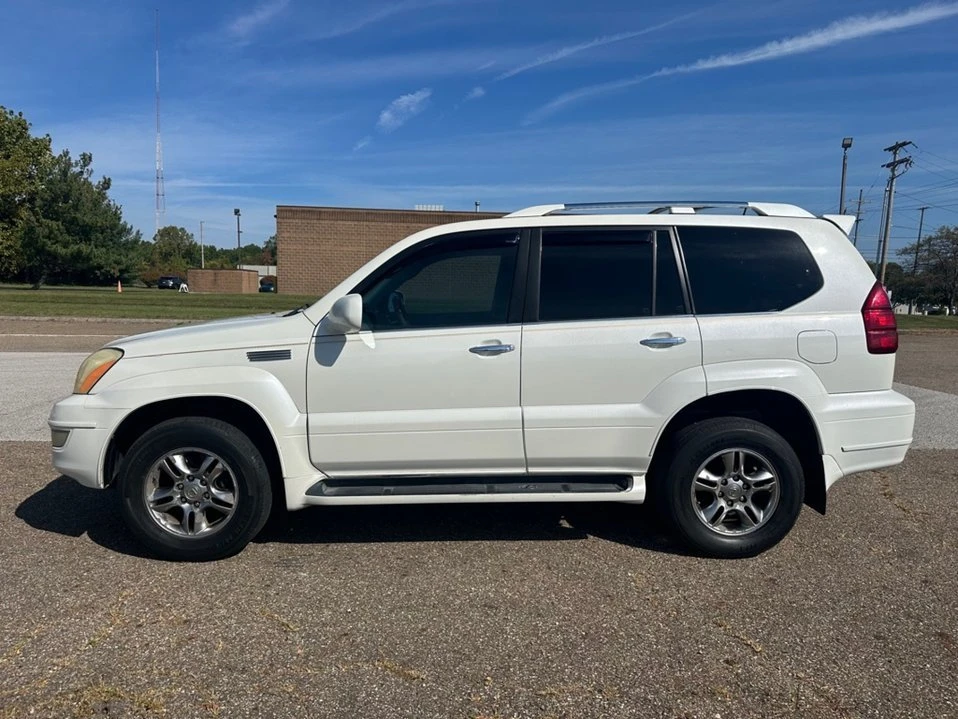 2008 Lexus GX 1st Gen - Image 2 of 18