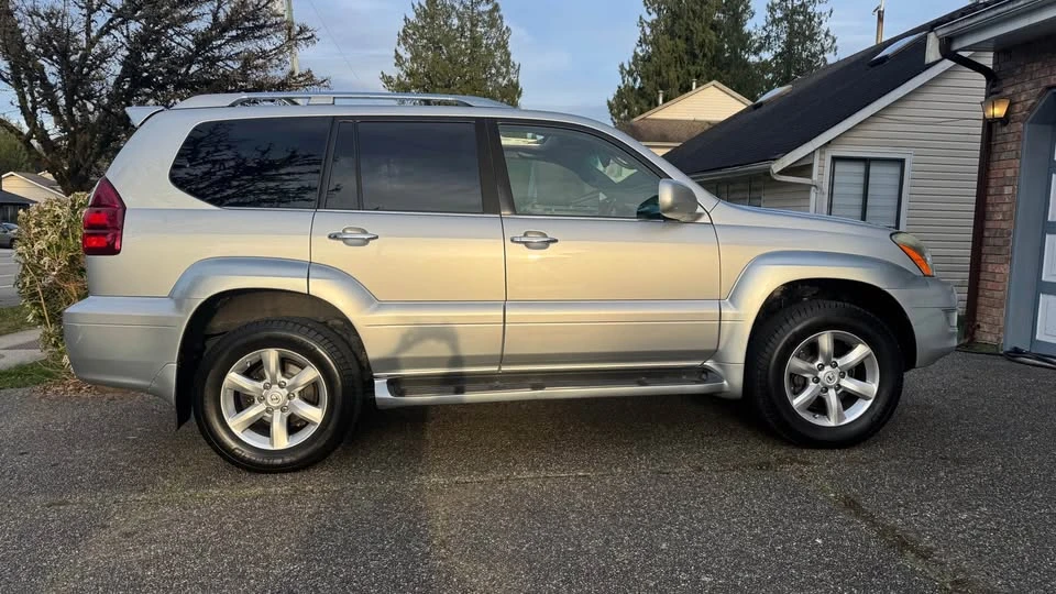 2008 Lexus GX 1st Gen - Image 7 of 18
