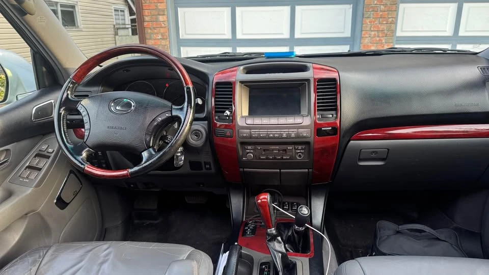 2008 Lexus GX 1st Gen - Image 11 of 18
