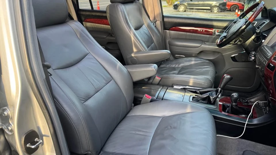 2008 Lexus GX 1st Gen - Image 9 of 18