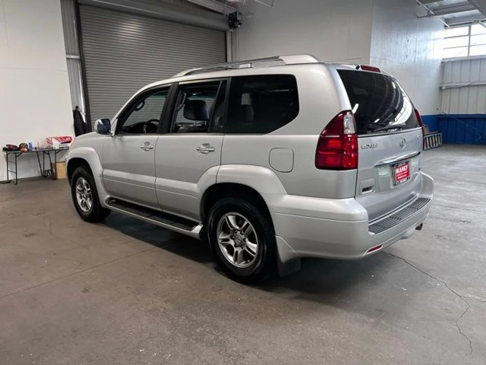 2008 Lexus GX 1st Gen - Image 4 of 20
