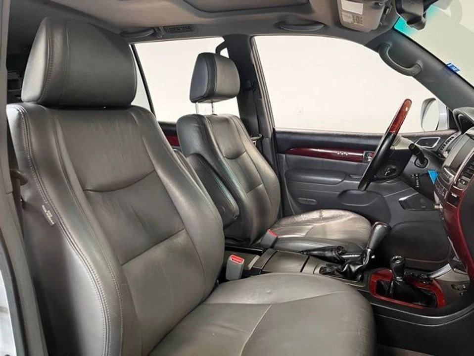 2008 Lexus GX 1st Gen - Image 9 of 20