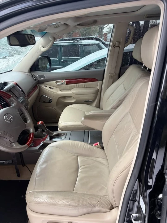 2008 Lexus GX 1st Gen - Image 13 of 17