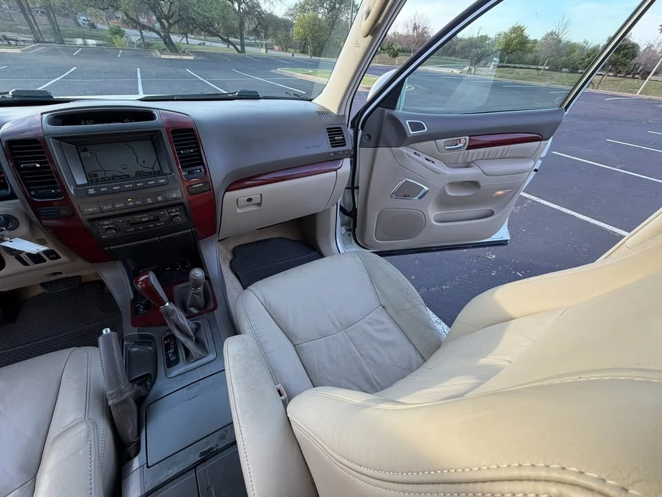 2008 Lexus GX 1st Gen - Image 11 of 20