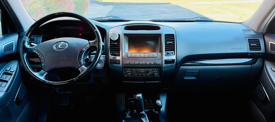 2008 Lexus GX 1st Gen - Image 11 of 14