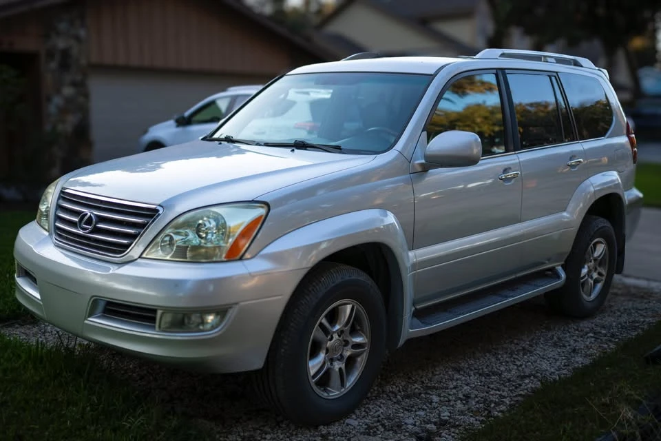 2008 Lexus GX 2nd Gen - Image 3 of 13
