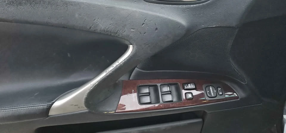 2008 Lexus IS 2nd Gen - Image 18 of 20