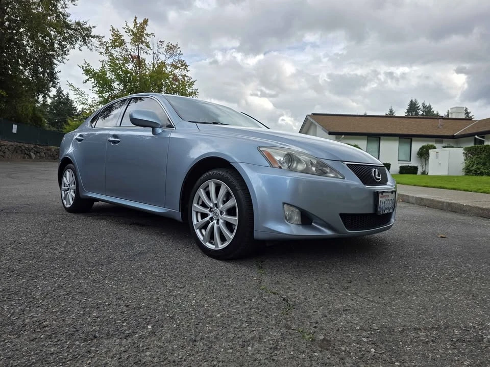 2008 Lexus IS 2nd Gen - Image 9 of 20