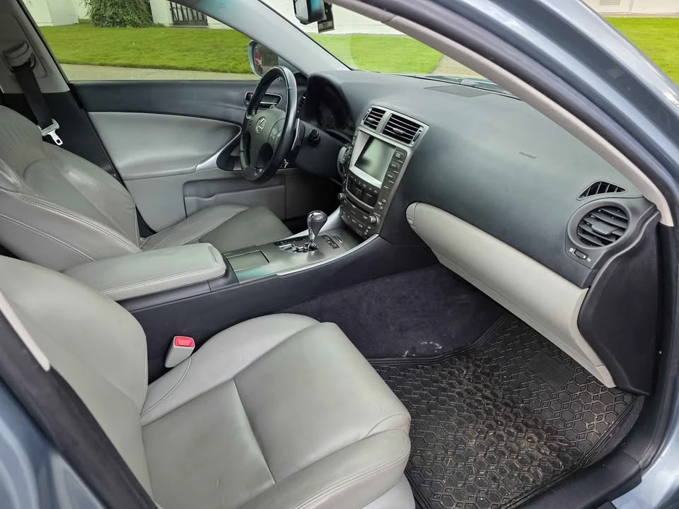 2008 Lexus IS 2nd Gen - Image 15 of 20