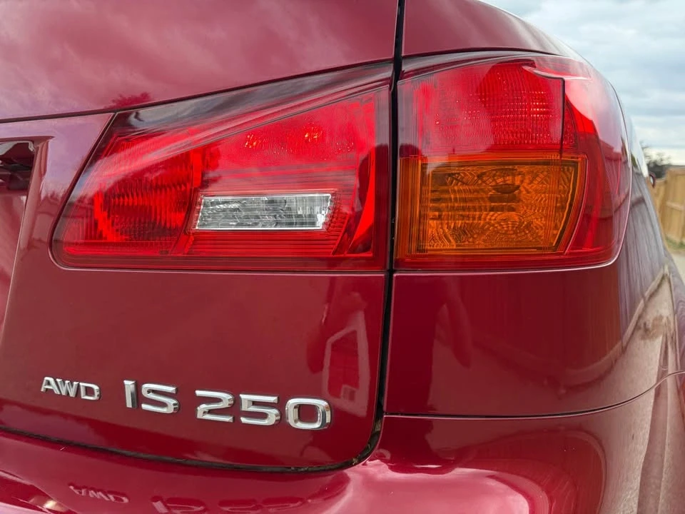 2008 Lexus IS 2nd Gen - Image 17 of 19
