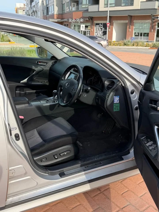 2008 Lexus IS 2nd Gen - Image 14 of 18