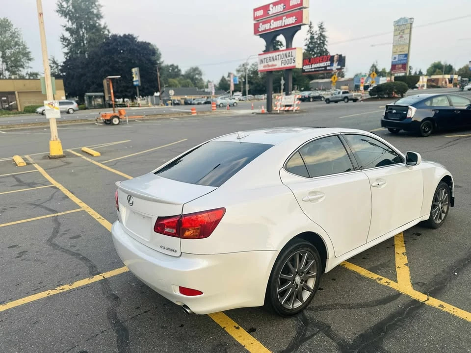 2008 Lexus IS 2nd Gen - Image 7 of 12