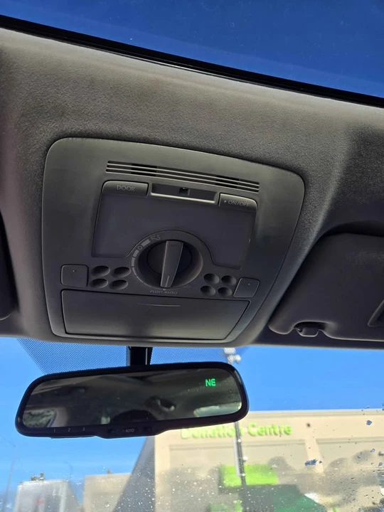 2008 Lexus IS 2nd Gen - Image 12 of 15