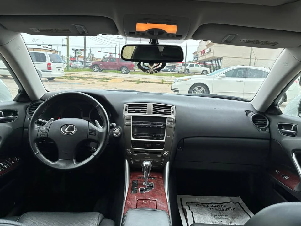 2008 Lexus IS 2nd Gen - Image 17 of 18