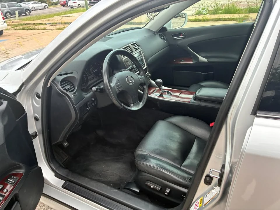 2008 Lexus IS 2nd Gen - Image 12 of 18