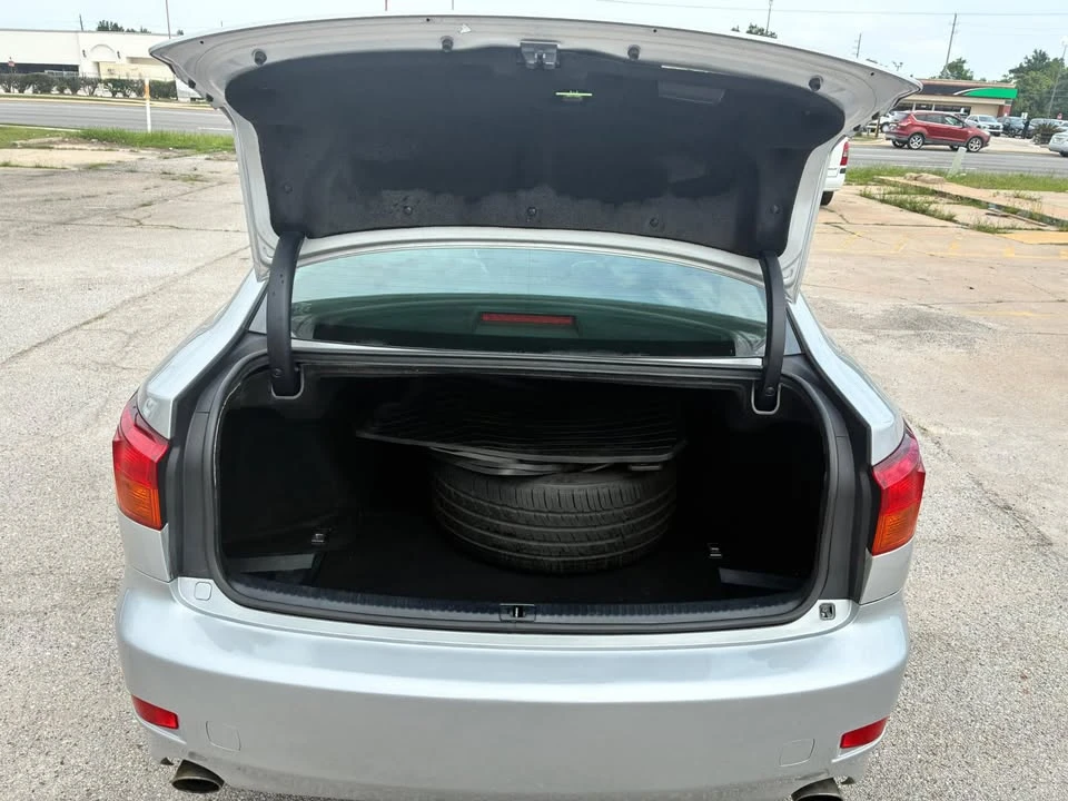 2008 Lexus IS 2nd Gen - Image 15 of 18