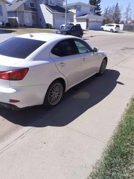 2008 Lexus IS - Image 2 of 5