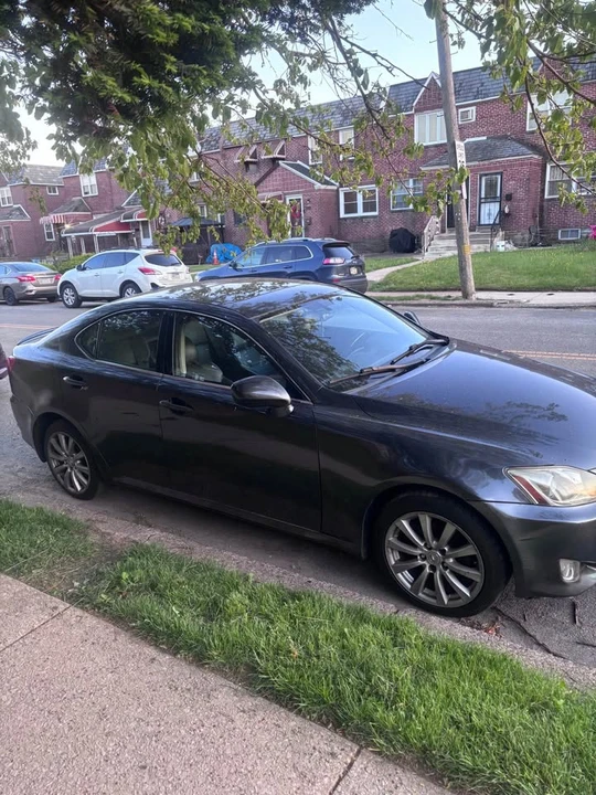 2008 Lexus IS 2nd Gen - Image 2 of 11