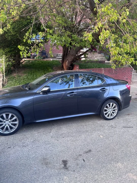 2008 Lexus IS 2nd Gen - Image 4 of 11