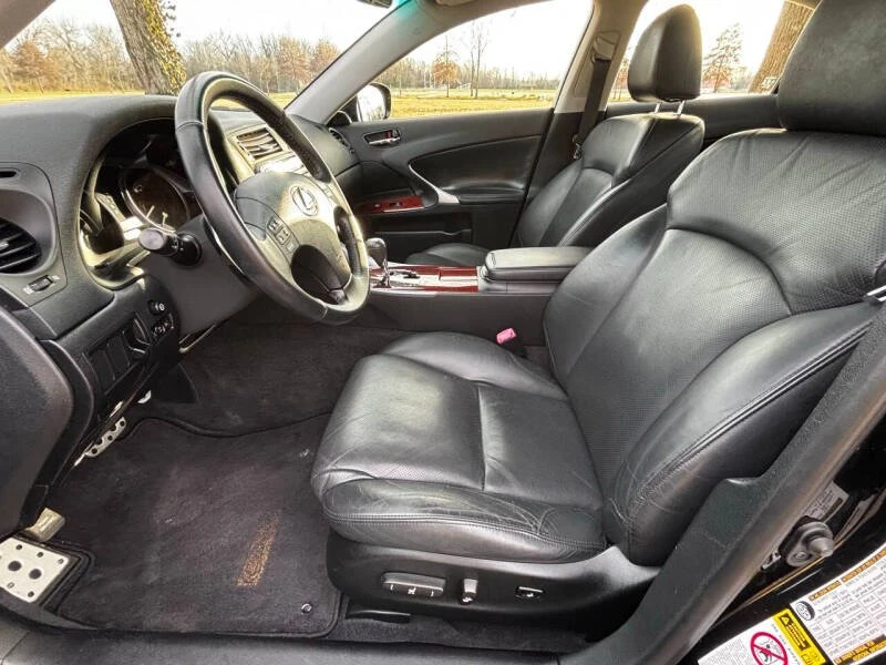 2008 Lexus IS 2nd Gen - Image 17 of 19