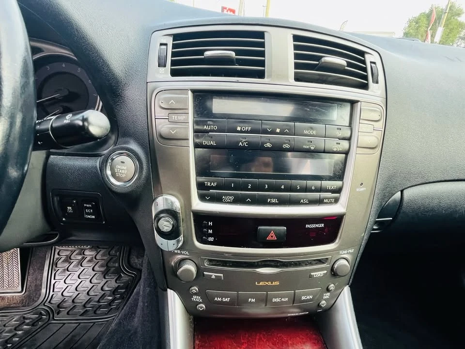 2008 Lexus IS 2nd Gen - Image 10 of 15