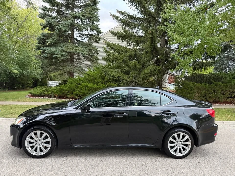 2008 Lexus IS 2nd Gen - Image 2 of 10