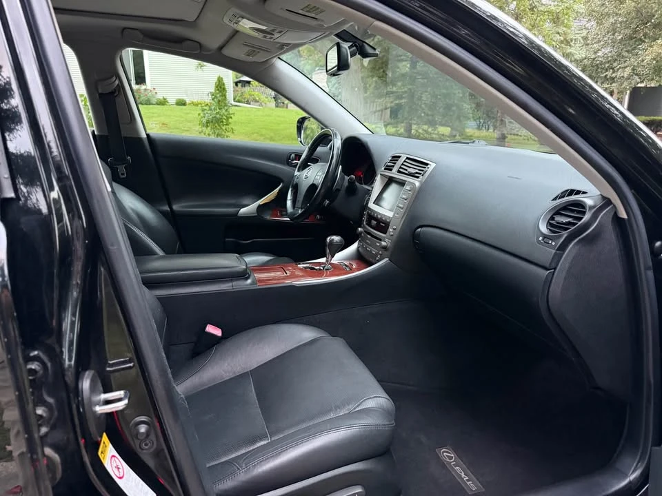 2008 Lexus IS 2nd Gen - Image 8 of 10