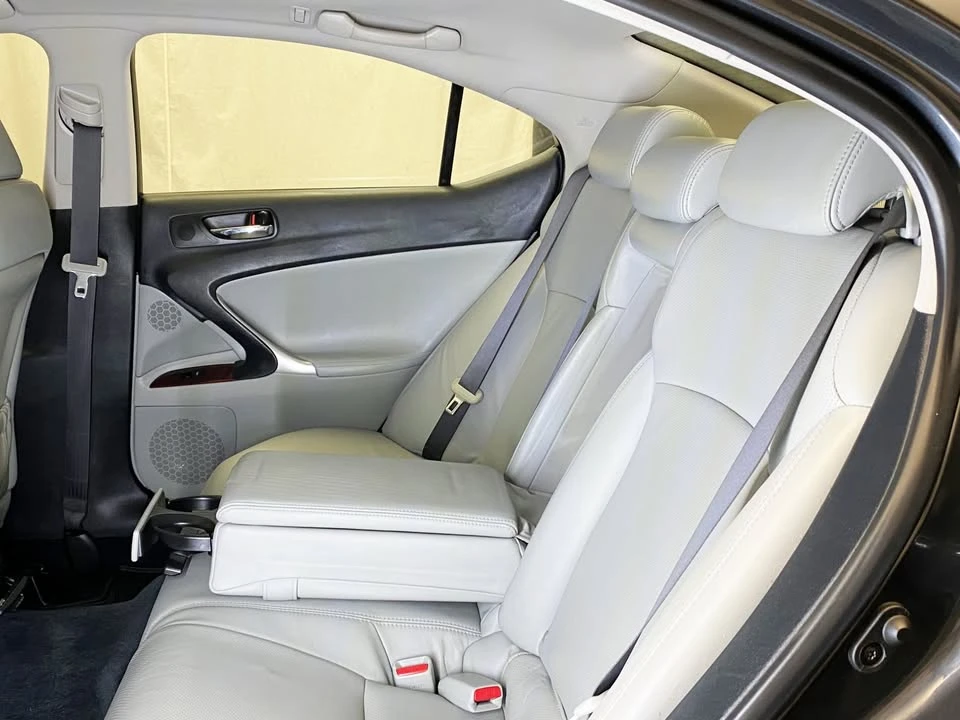 2008 Lexus IS 2nd Gen - Image 15 of 19