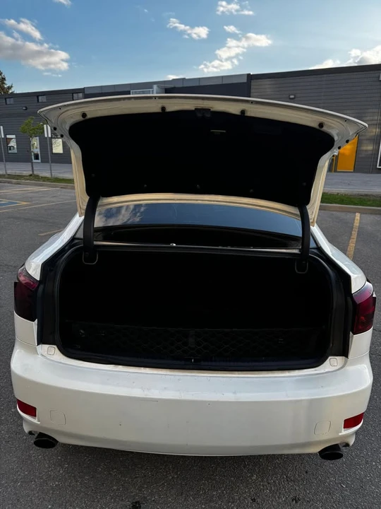 2008 Lexus IS 2nd Gen - Image 8 of 13