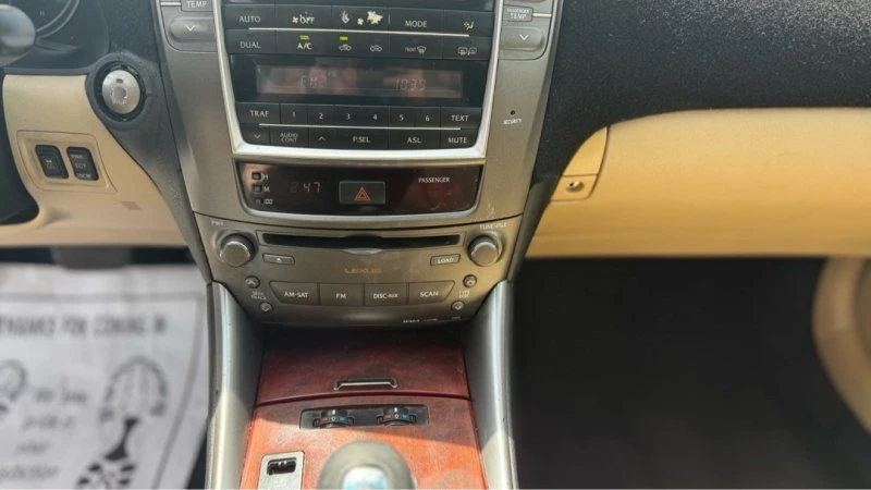 2008 Lexus IS 2nd Gen - Image 17 of 19