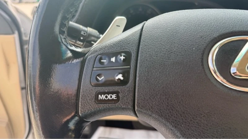 2008 Lexus IS 2nd Gen - Image 14 of 19