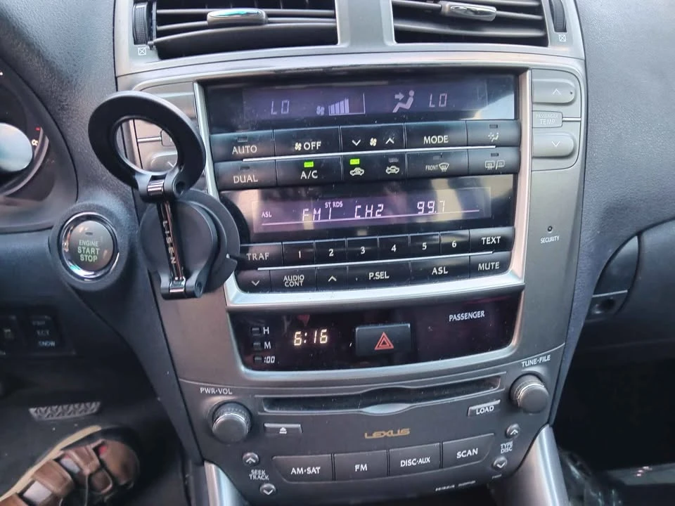 2008 Lexus IS 2nd Gen - Image 12 of 19