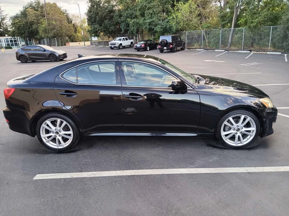 2008 Lexus IS 2nd Gen - Image 17 of 18