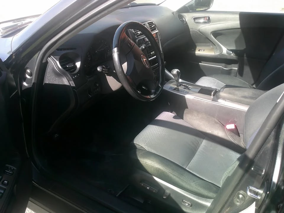 2008 Lexus IS 2nd Gen - Image 14 of 17