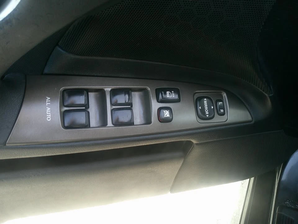 2008 Lexus IS 2nd Gen - Image 15 of 17