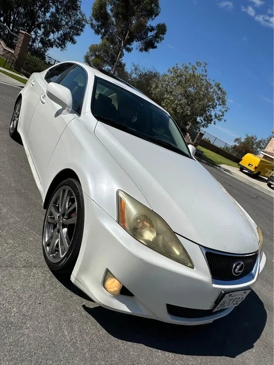2008 Lexus IS 2nd Gen - Image 4 of 13