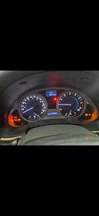 2008 Lexus IS 2nd Gen - Image 5 of 8