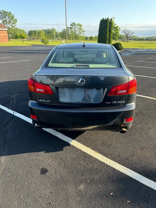 2008 Lexus IS 2nd Gen - Image 5 of 10