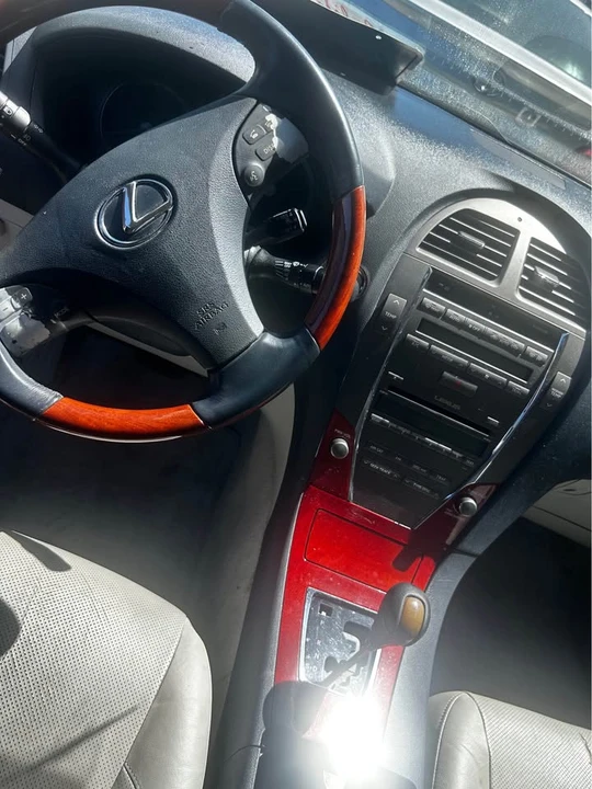 2008 Lexus IS 2nd Gen - Image 7 of 8
