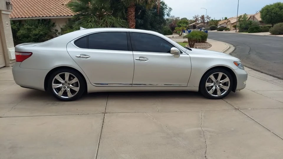 2008 Lexus LS 4th Gen - Image 8 of 19