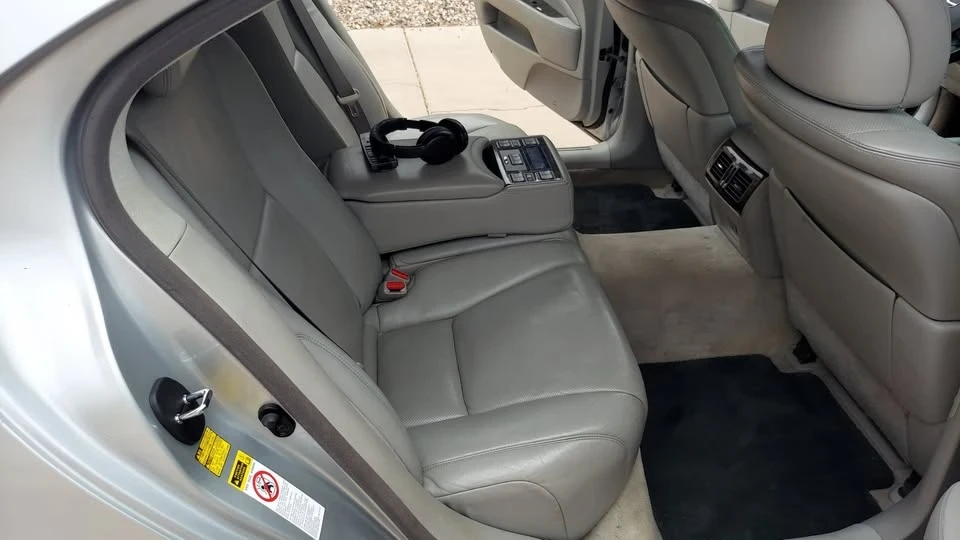 2008 Lexus LS 4th Gen - Image 14 of 19