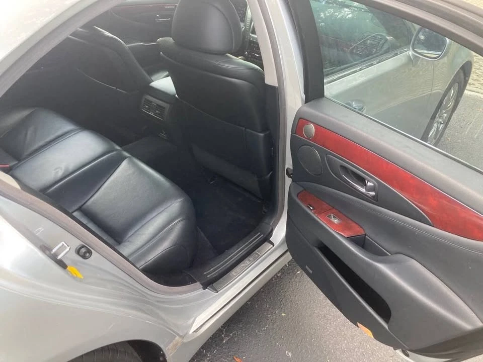 2008 Lexus LS 4th Gen - Image 16 of 20