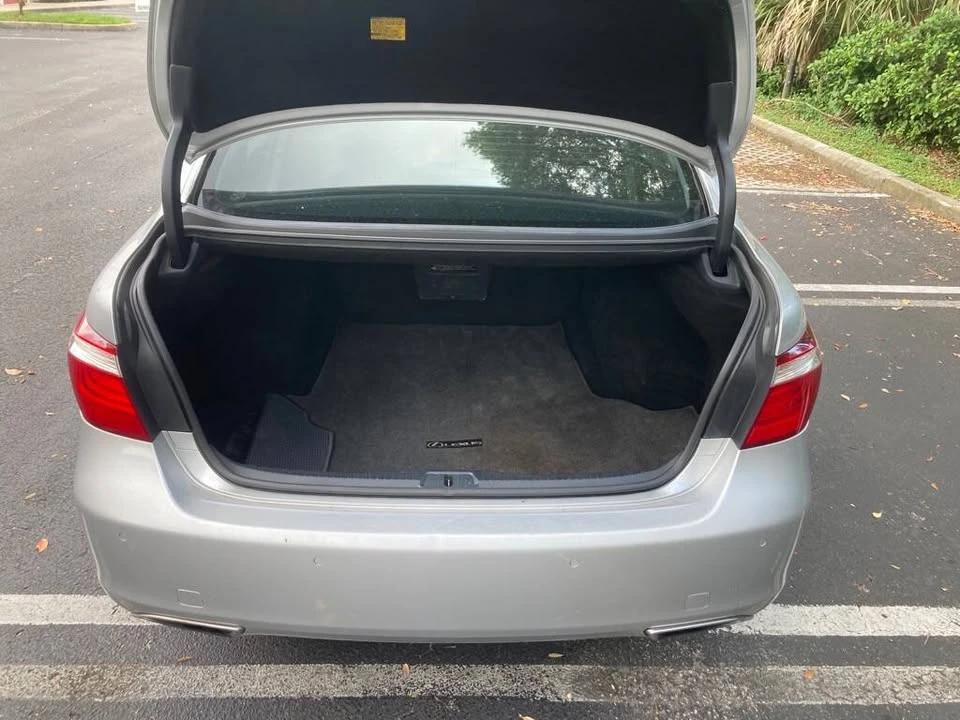 2008 Lexus LS 4th Gen - Image 15 of 20