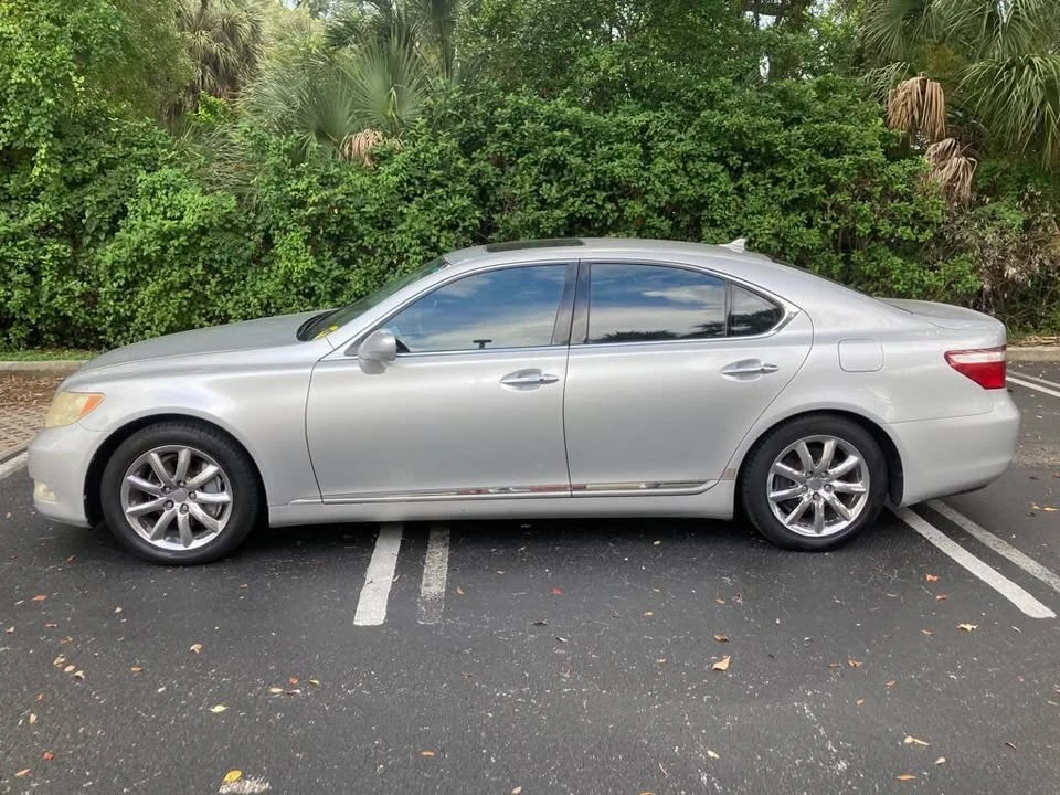 2008 Lexus LS 4th Gen - Image 2 of 20