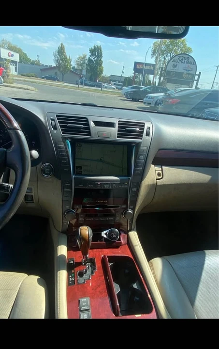 2008 Lexus LS 4th Gen - Image 12 of 13