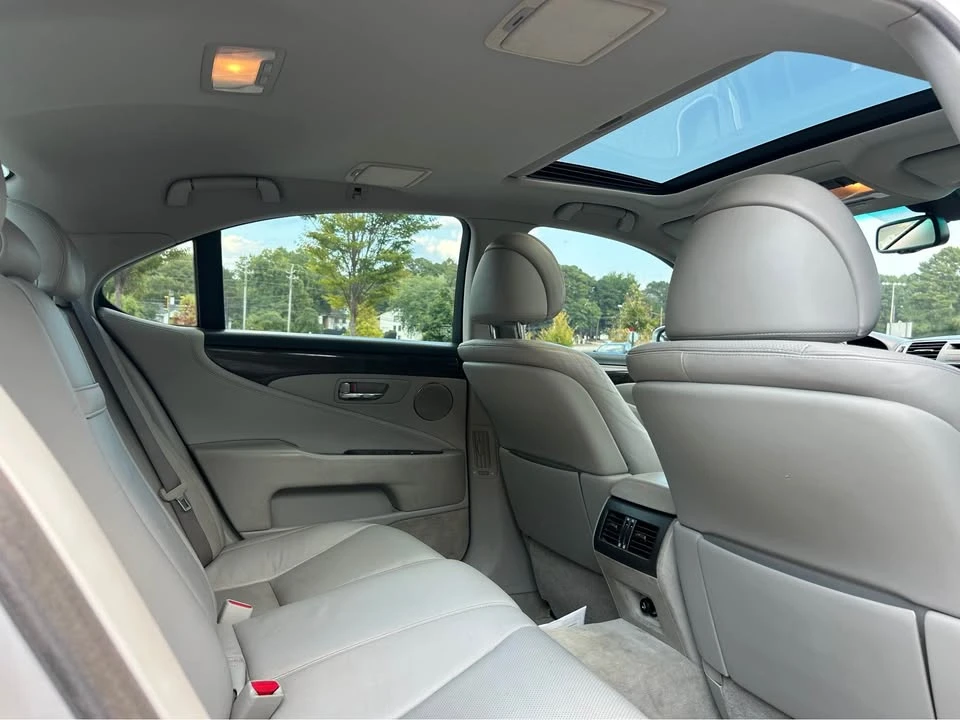 2008 Lexus LS 4th Gen - Image 7 of 11