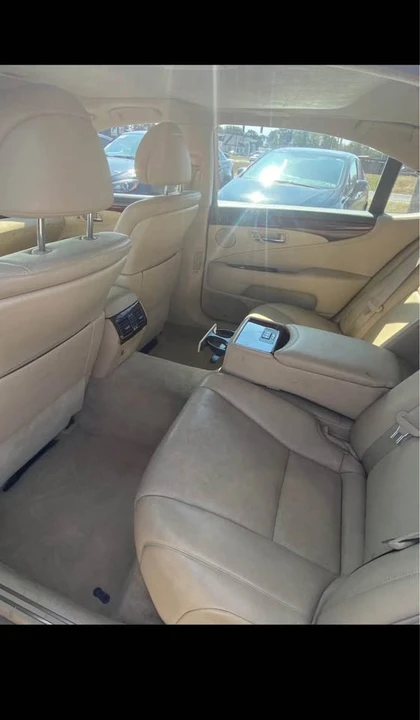2008 Lexus LS 4th Gen - Image 7 of 13