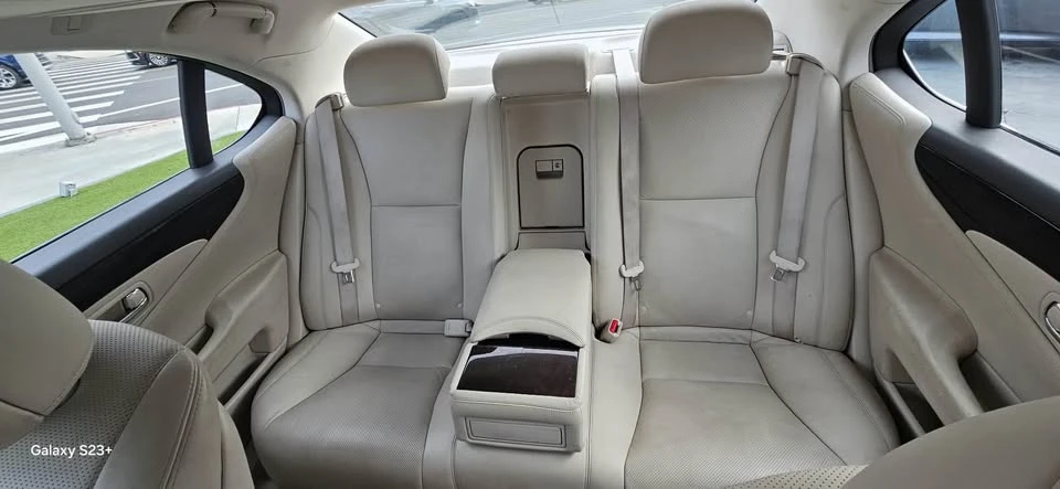 2008 Lexus LS 4th Gen - Image 5 of 9