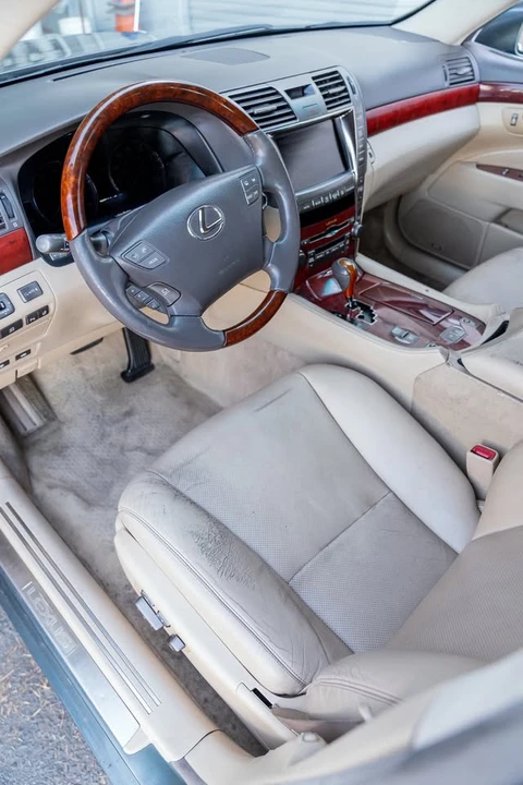 2008 Lexus LS 4th Gen - Image 13 of 20