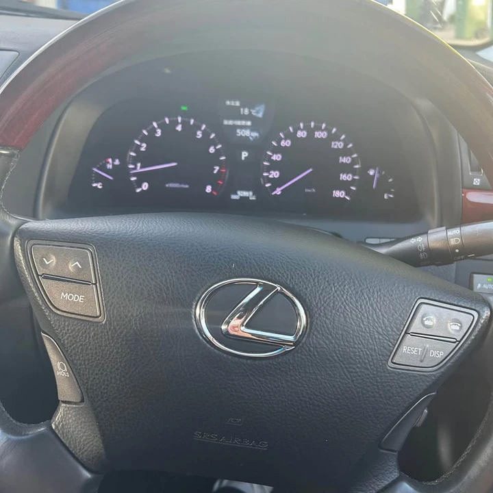2008 Lexus LS 4th Gen - Image 10 of 13